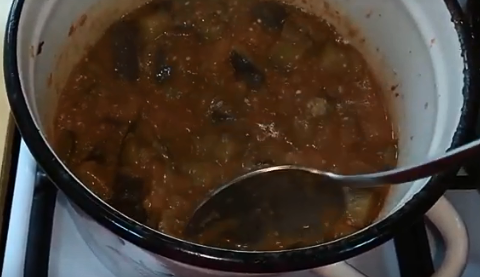 Баклажанная икра на зиму без стерилизации быстро готовится Баклажанная икра на зиму без стерилизации быстро готовится