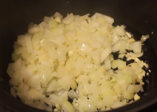 Икра из синеньких на зиму без уксуса в мультиварке быстро готовится Икра из синеньких на зиму без уксуса в мультиварке быстро готовится