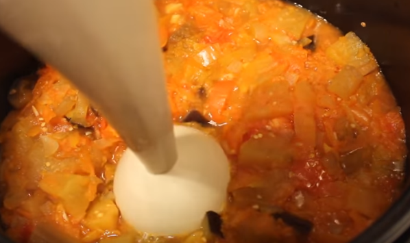 Икра из синеньких на зиму без уксуса в мультиварке быстро готовится Икра из синеньких на зиму без уксуса в мультиварке быстро готовится