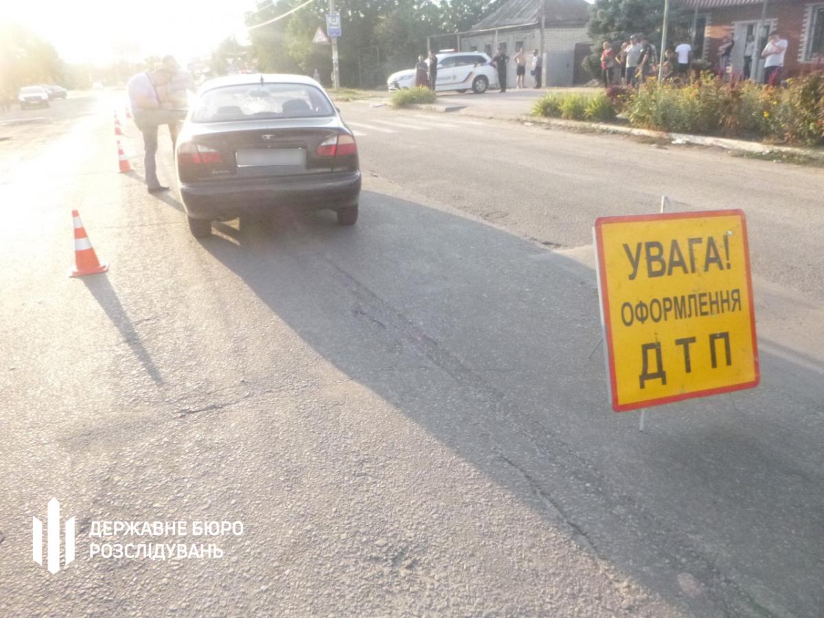В Запорожской области пьяный коп сбил пешехода