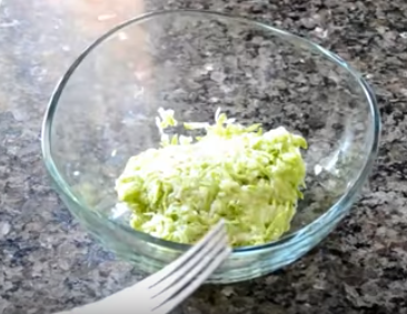 Оладьи из кабачков в духовке готовятся менее 15 минут