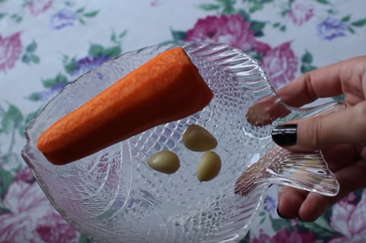 Оладьи из кабачков без яиц с морковью получаются немного сладковатыми