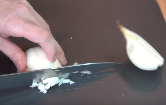 Фаршированный перец с грибами очень быстро готовится