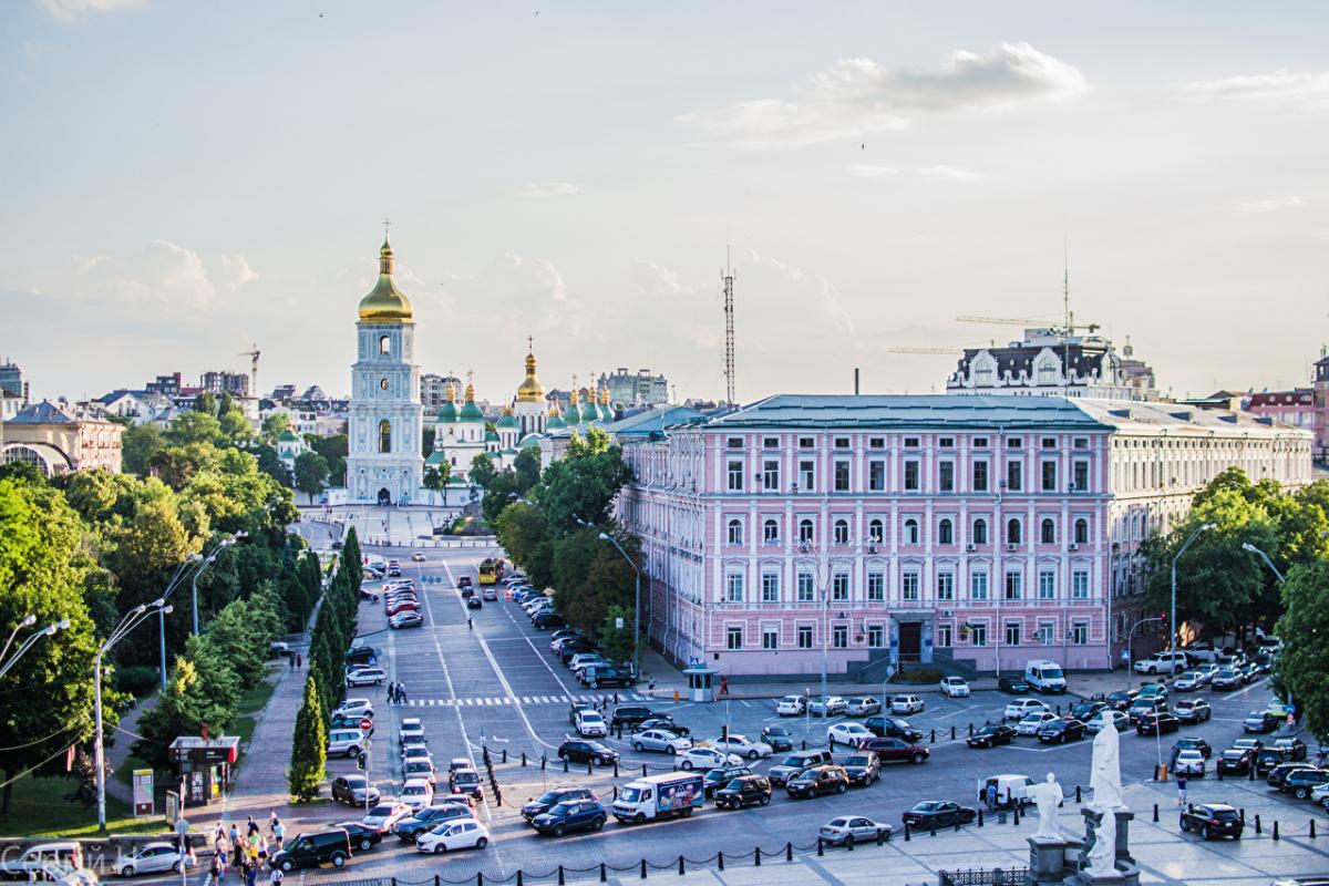 Forbes рекомендовал туристам вместо Парижа ехать в Киев