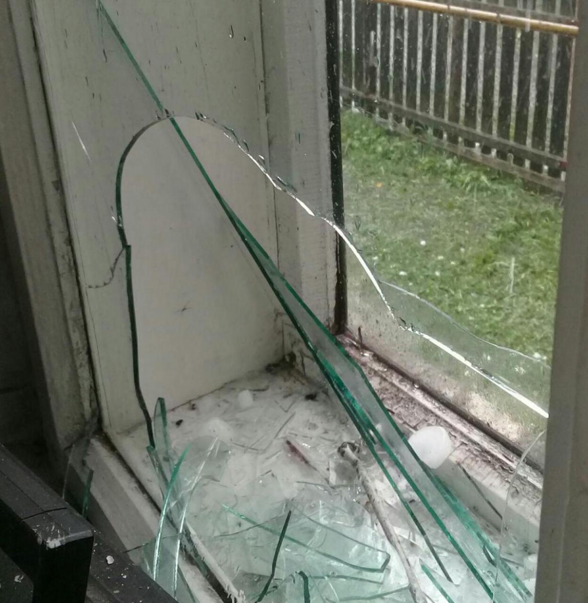 На Буковине выпал крупный град