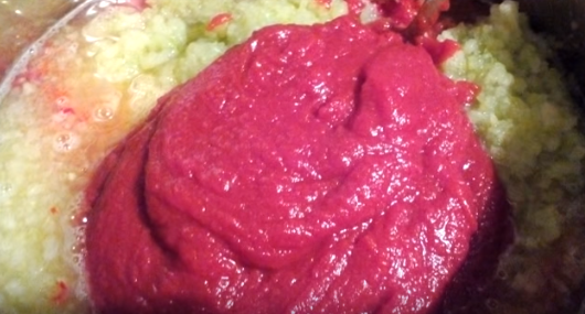 Аджика из кабачков быстро готовится 