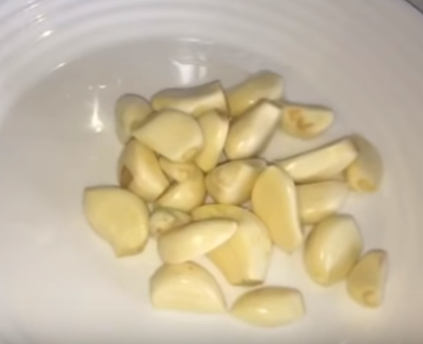 Рецепт аджики острой без варки легко воплотить в жизнь