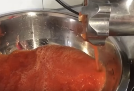 Рецепт аджики острой без варки легко воплотить в жизнь