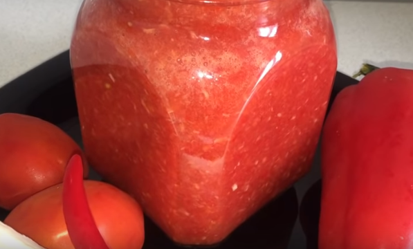 Рецепт аджики на зиму без варки легко воплотить в жизнь 