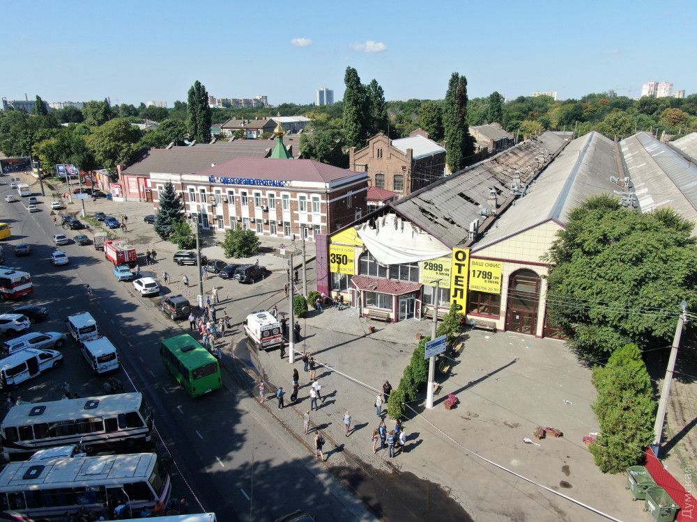 Последствия пожара в отеле Токио Стар в Одессе