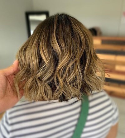 Каре на средние волосы 2019-2020