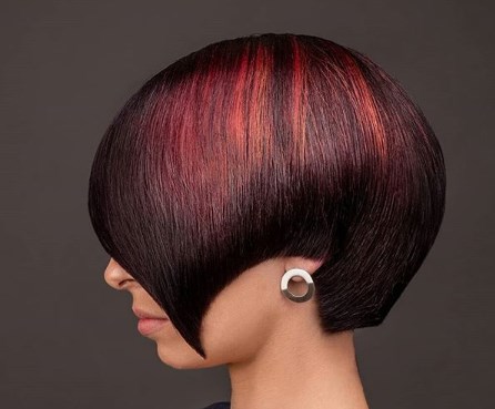 В моду вернулась стрижка сессон