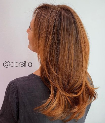 Каскад – идеальная стрижка на средние волосы 