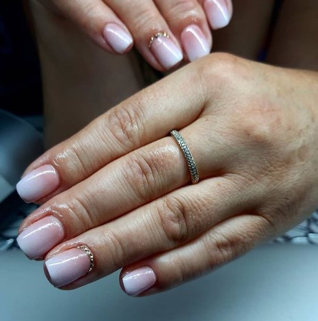 Нюдовый маникюр 2019-2020