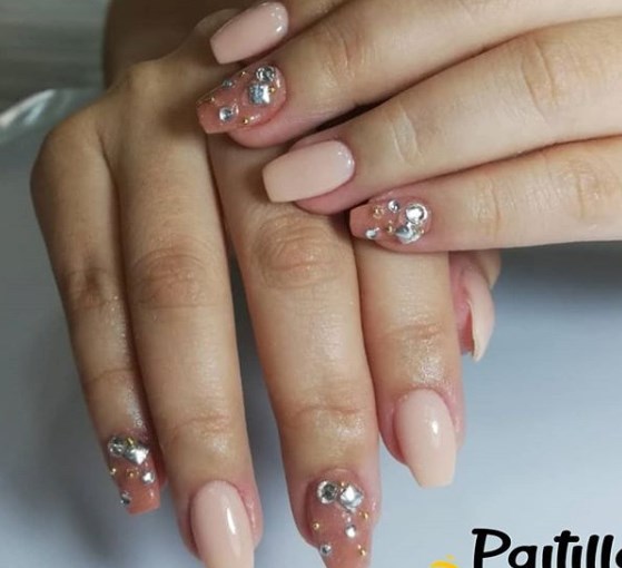 Нюдовый маникюр 2019-2020