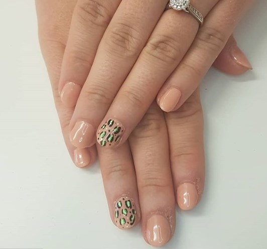 Нюдовый маникюр 2019-2020