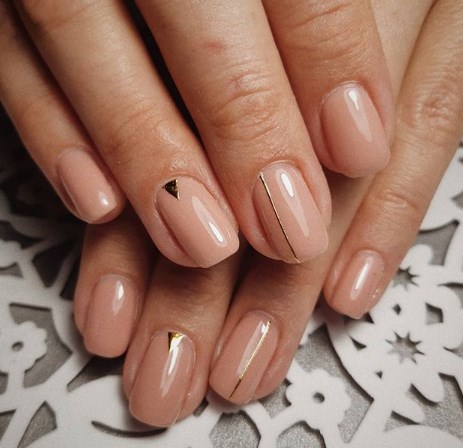 Нюдовый маникюр 2019-2020