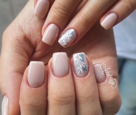 Нюдовый маникюр 2019-2020