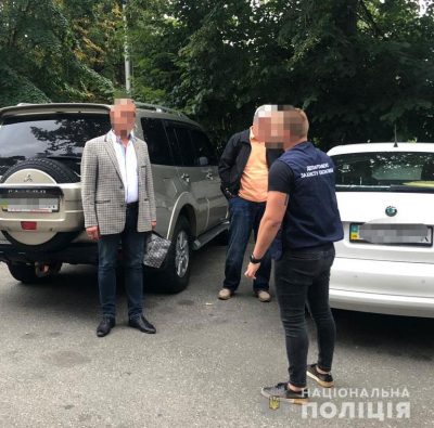 Копы задержали двух чиновников в взятке на 1,5 млн долларов / npu.gov.ua
