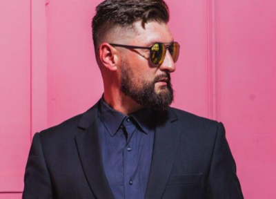 Александр Лисогор диджей - Александр Лисогор умер после ДТП, его сердце не выдержало, сообщила коллега