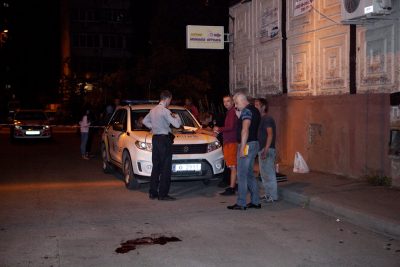 Избили и перерезали горло: в Днепре десантника подрезали из-за спора о Дне ВДВ