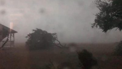 "В Крым воду дали": на видео показали полуостров во власти свирепой стихии