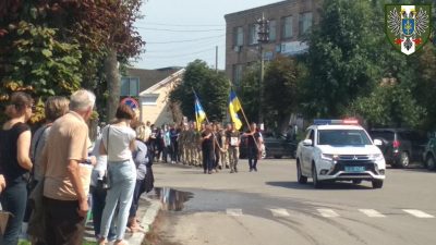 В Чернигове простились с двумя погибшими морпехами / facebook/ChernihivTCKtaSP