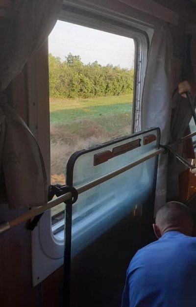 Угрожали остановить поезд: Укрзализныця влипла в новый скандал
