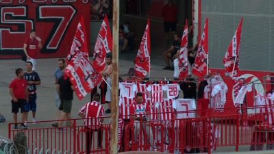 Фанаты Олимпиакоса Фанаты Олимпиакоса