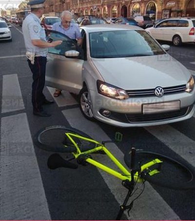 Александр Друзь на авто снес с дороги велосипедиста: опубликовано фото