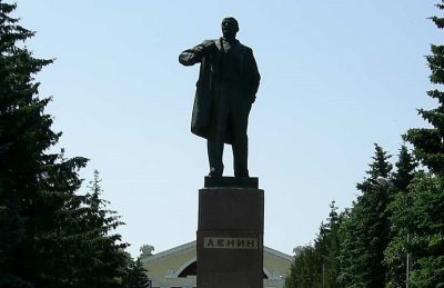 Памятник не нужен: на Днепропетровщине продали бронзового Ленина на металлолом