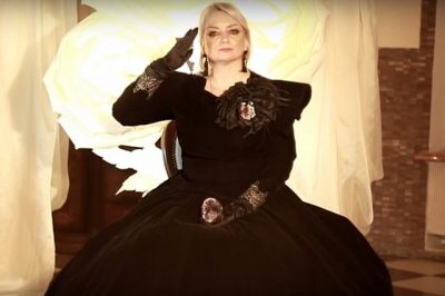 "Считают, что я ж*пу полизала": автор песни о Путине пожаловалась на травлю