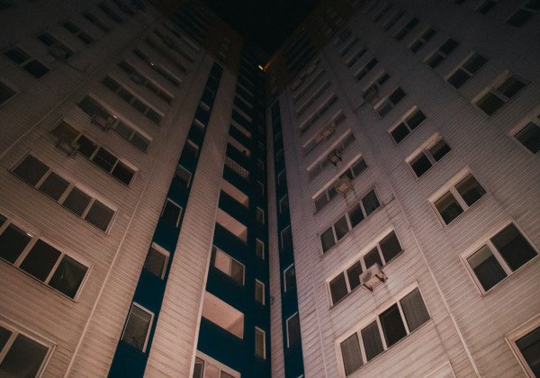 В Киеве трагически погибла девушка, опубликованы фото