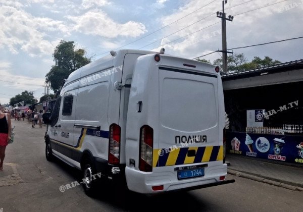 На украинском курорте устроили смертельную пальбу: полиция готовит штурм