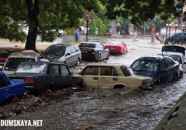 Снесенные авто, подтопленные дома, смерчи: на Одесчине "набедокурила" стихия