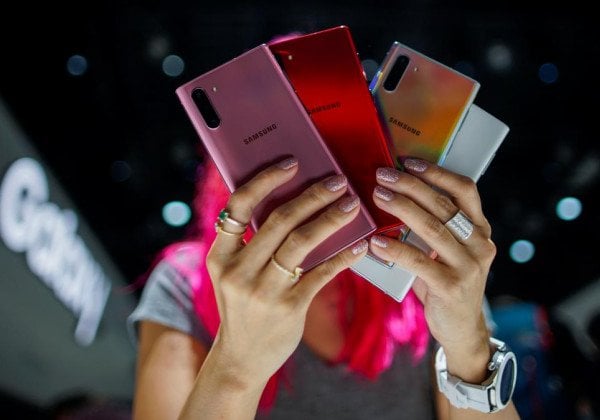 Samsung показал новинки: какие "изюминки" у Galaxy Note 10 и Galaxy Note 10+