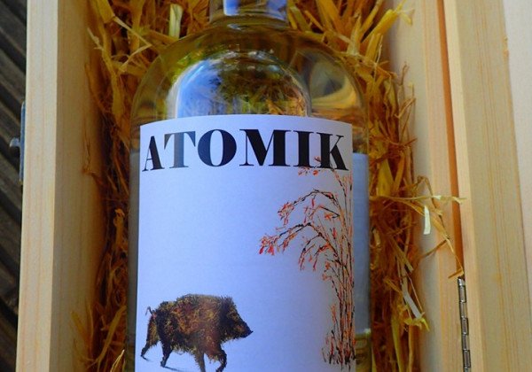 Радиоактивная выпивка: в Британии выпустили самогон на чернобыльской воде