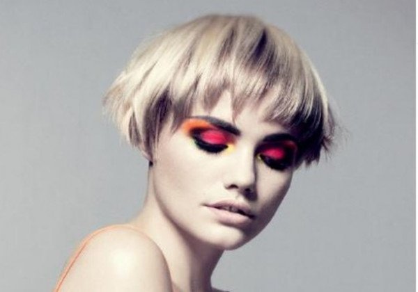 Сессон – стрижка в стиле Мирей Матье вернулась в моду: варианты 2019-2020, фото