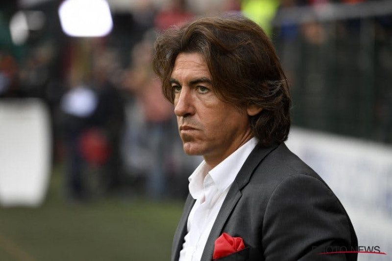 Португальский тренер поплатился за желание вытянуть ноги в самолете