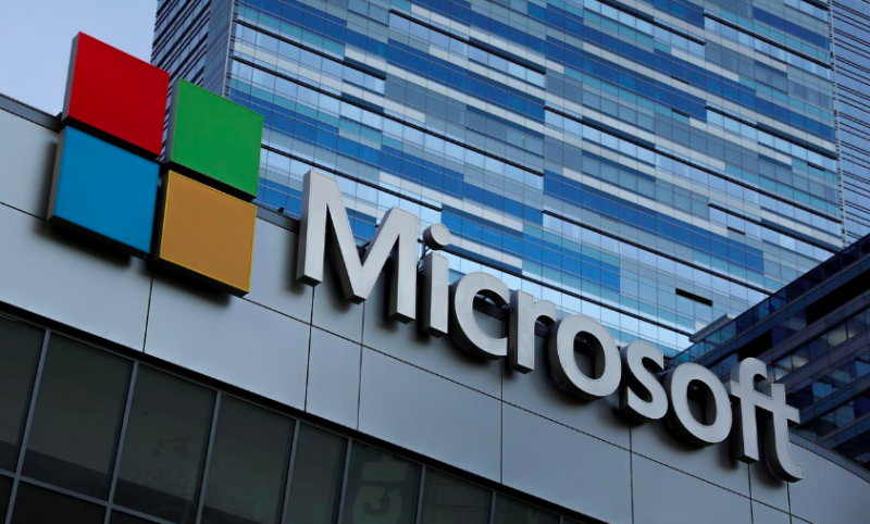 Следом за Facebook в компании Microsoft тоже признались в грешке