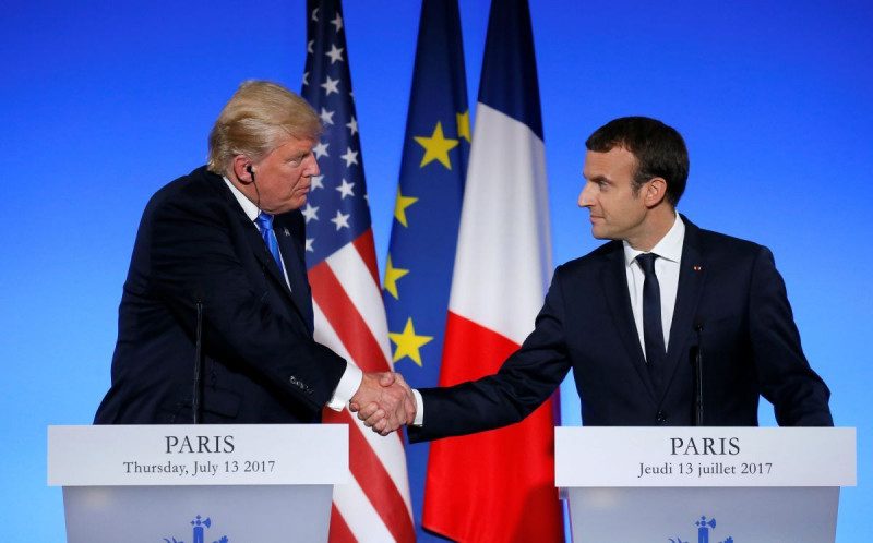 Трамп и Макрон договорились вернуть Россию в G7 уже в 2020 году - СМИ