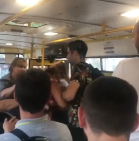 В Киеве в маршрутке жестко подрались женщины - Новости Киева В Киеве в маршрутке жестко подрались женщины - Новости Киева