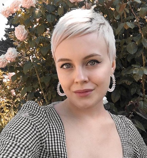 Гарсон - чудная стрижка "под мальчика" 