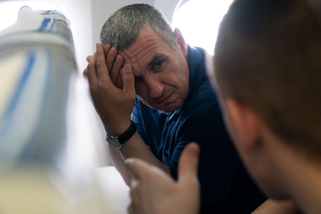 Пленные в самолете Пленные в самолете