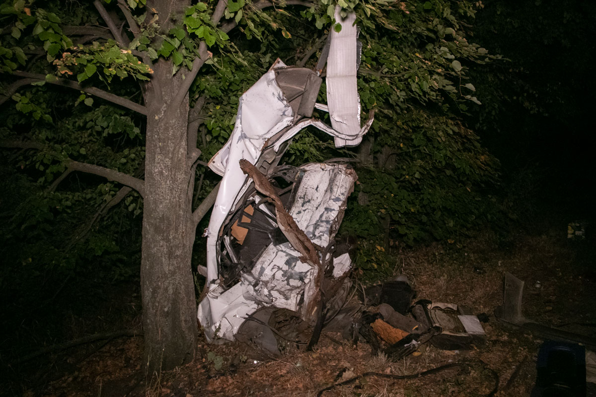 Под Киевом в ДТП погибла супружеская пара