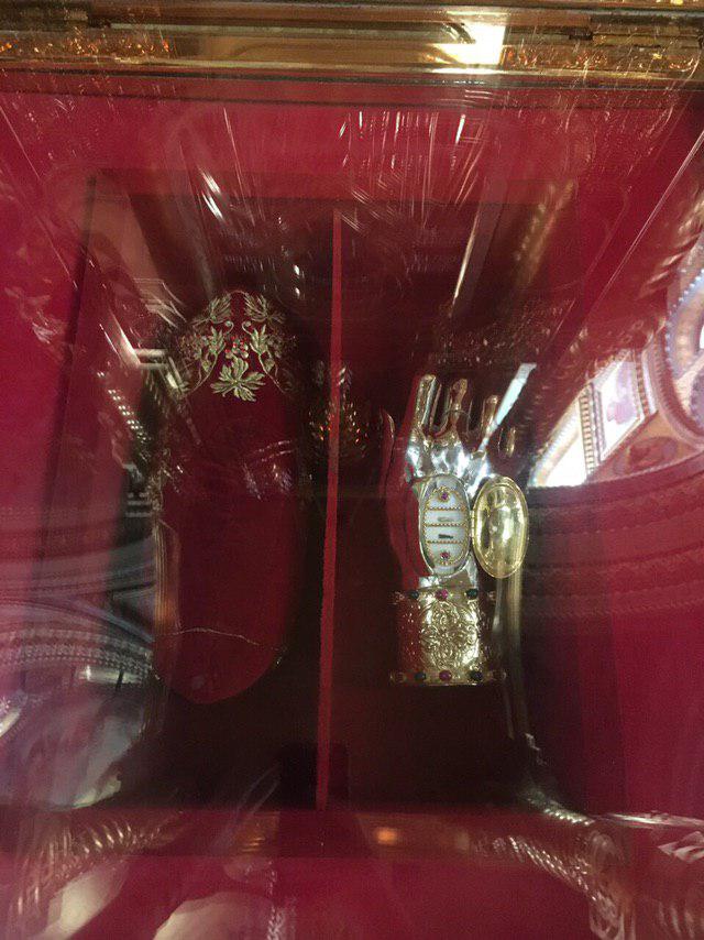 Мощи и башмачок святителя Спиридона еп. Тримифунсткого чудотворца