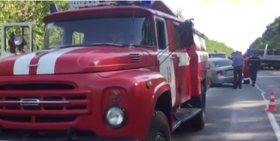 На Киевщине столкнулись два авто, погибли три человека
