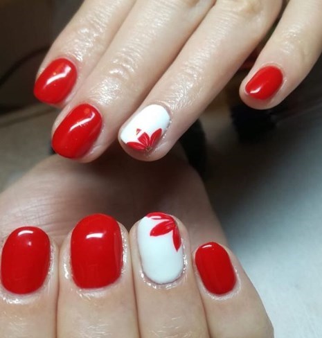 Модный красный маникюр осень 2019