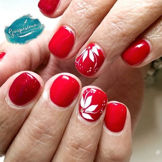 Модный красный маникюр осень 2019