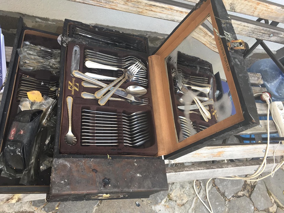 От огня в доме Валерии Гонтаревой спасли скульптуру и заграничный набор приборов, утверждает журналистка От огня в доме Валерии Гонтаревой спасли скульптуру и заграничный набор приборов, утверждает журналистка